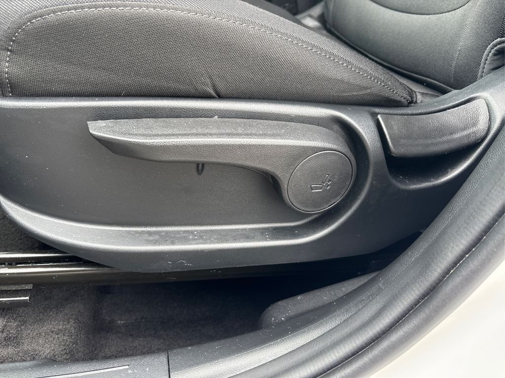 2025 Hyundai Santa Cruz SE - Photo 36