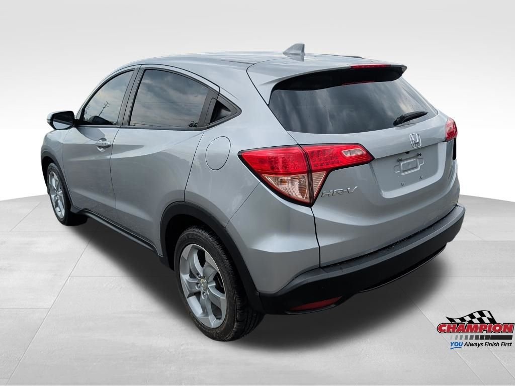 Used 2017  Honda EX image 3