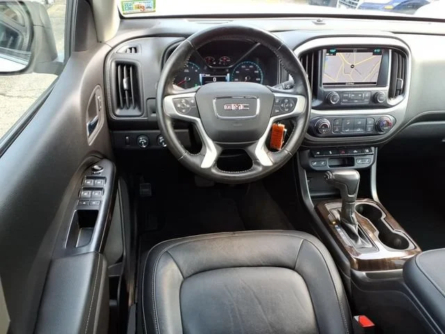 Certified Used 2018 SUMMIT WHITE GMC 4WD SLT image 8