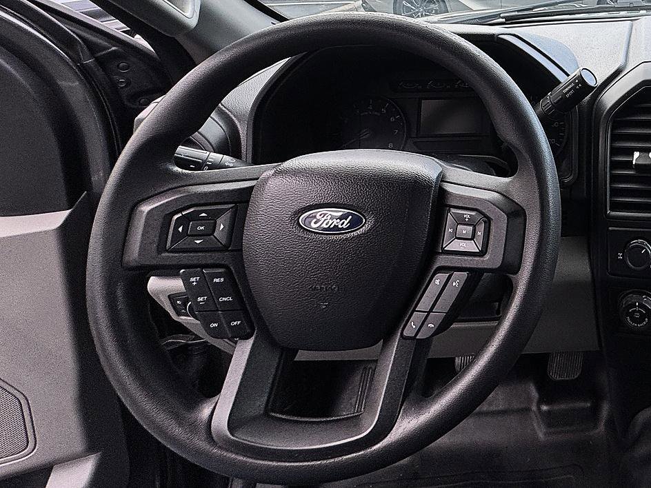 Used 2016 Magnetic Ford XL image 12