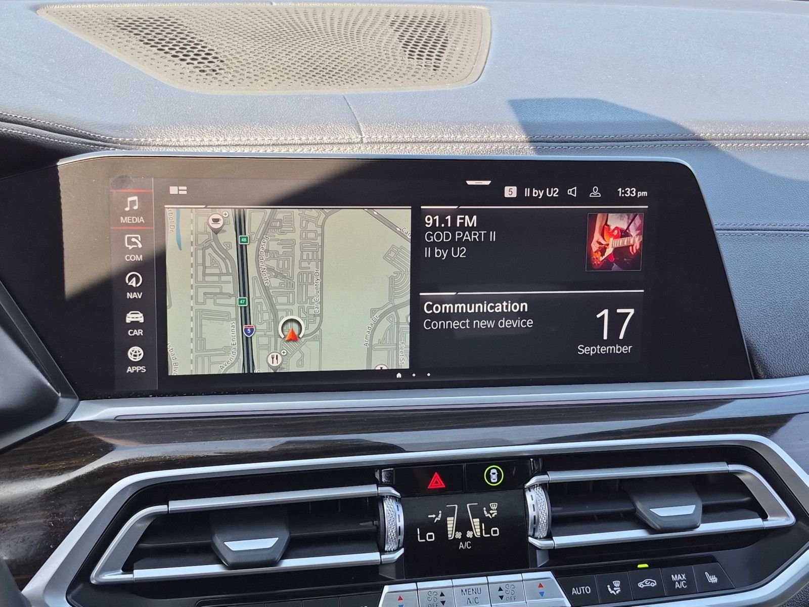 Used 2020 Black BMW xDrive40i image 13