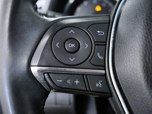 Used 2018 Gray Toyota XLE image 23