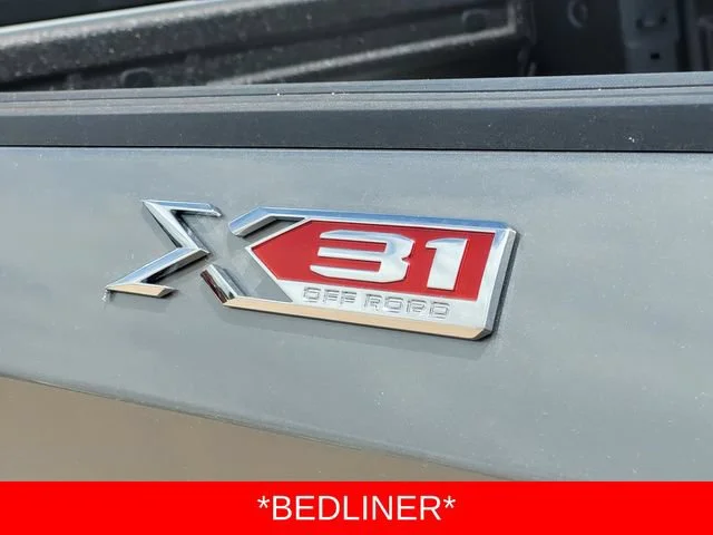 2026 GMC Sierra 1500 SLT - Photo 8