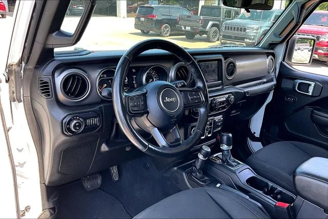Used 2021 White Jeep Sport image 14