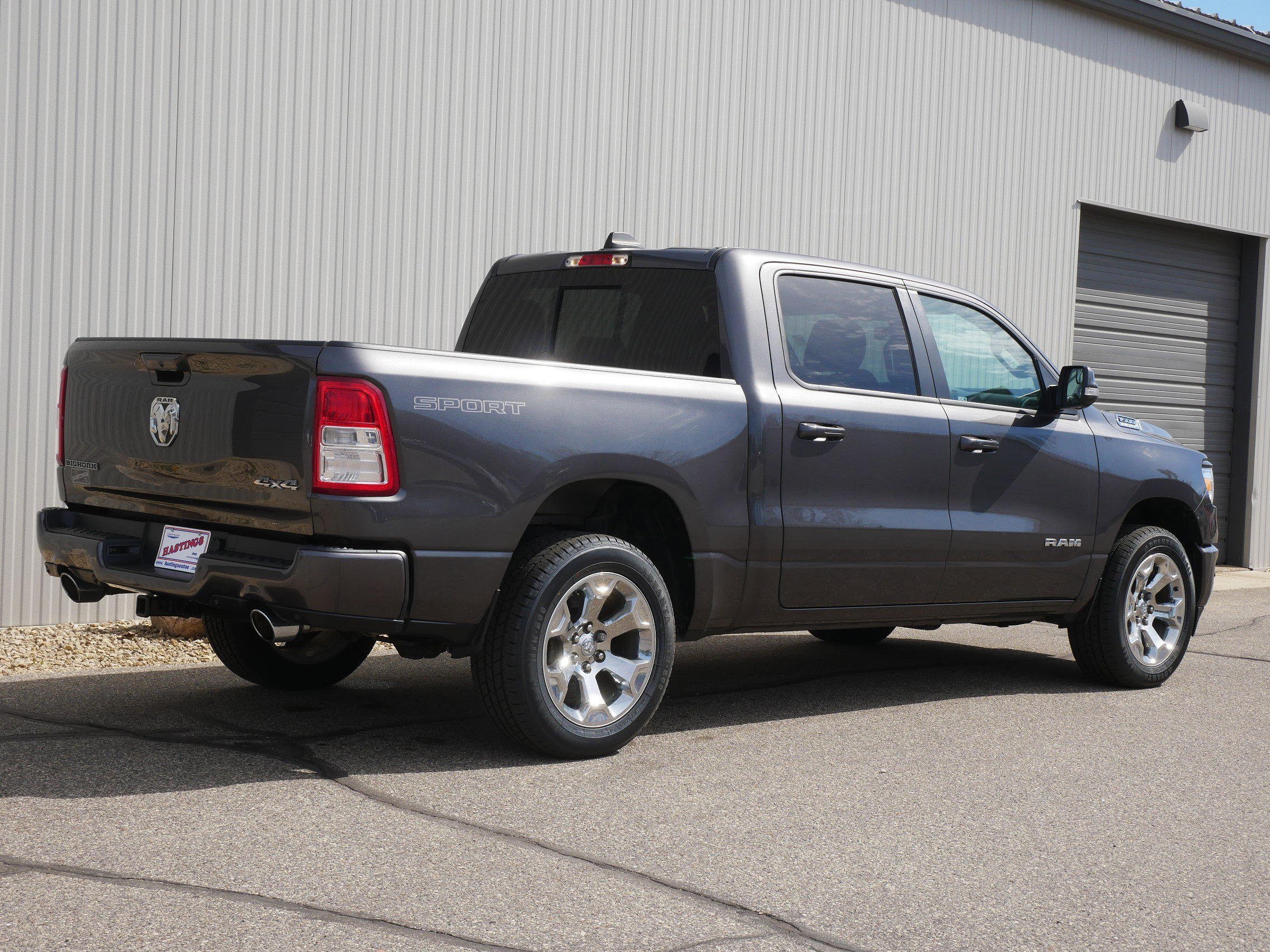 Certified Used 2022 Granite Crystal Metallic Clearcoat Ram Big Horn image 5