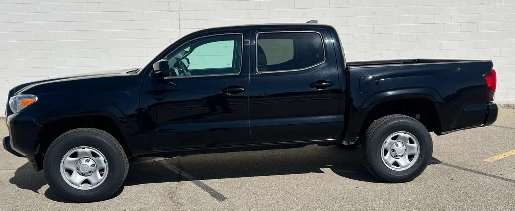 Used 2022 Black Toyota SR image 2