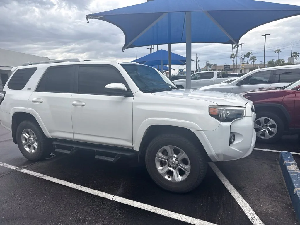 Used 2018 White Toyota SR5 image 2