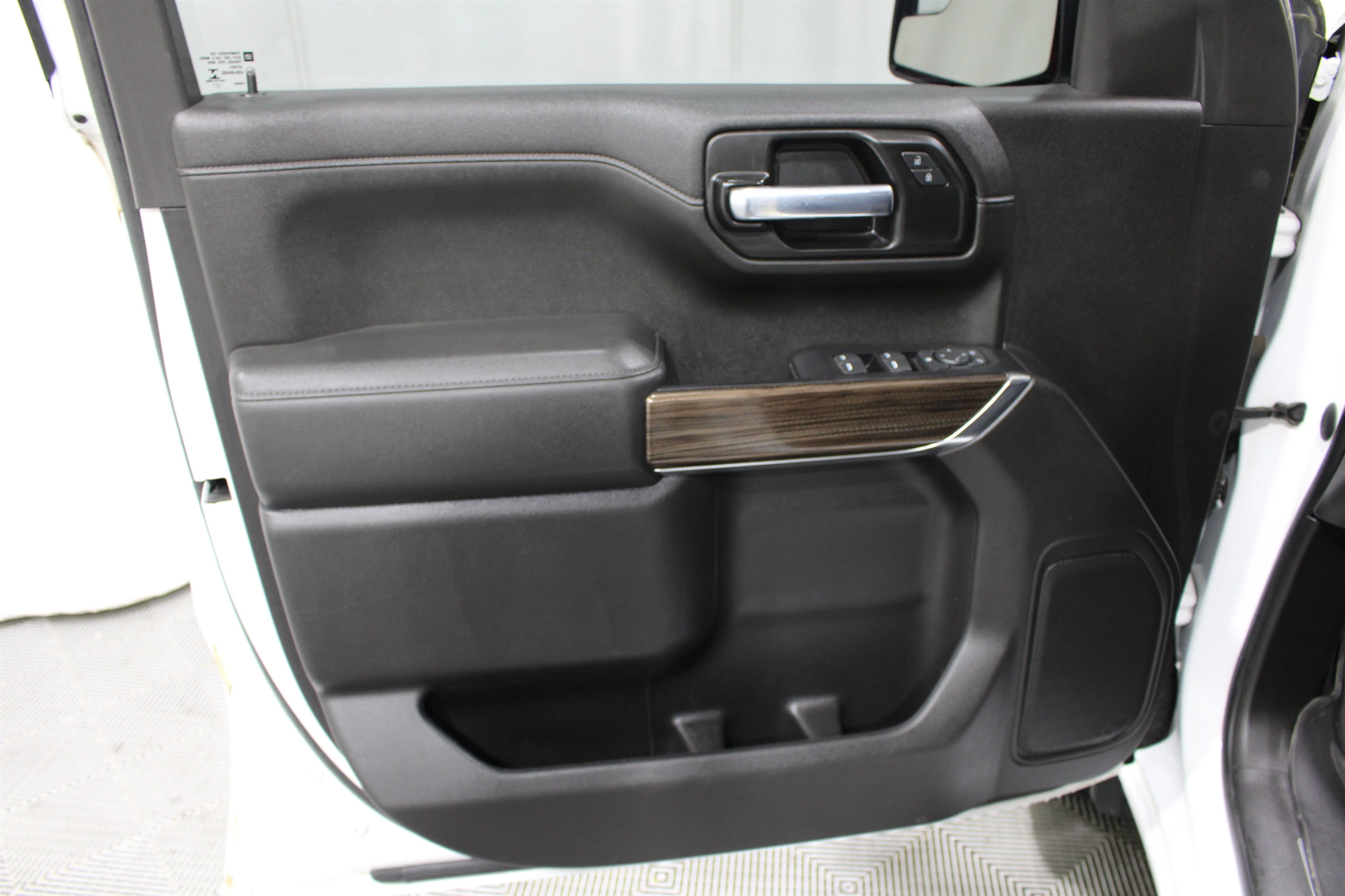 2021 Chevrolet Silverado 1500 RST - Photo 6