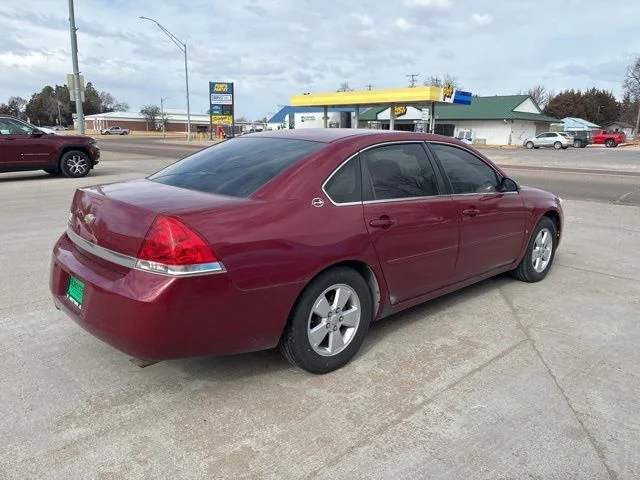 Used 2006 Red Chevrolet LT image 5