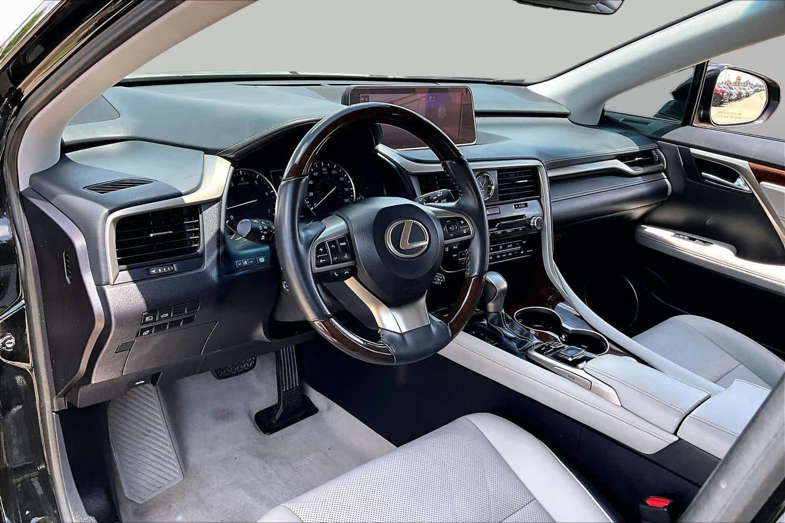 Used 2017 Obsidian Lexus  image 18