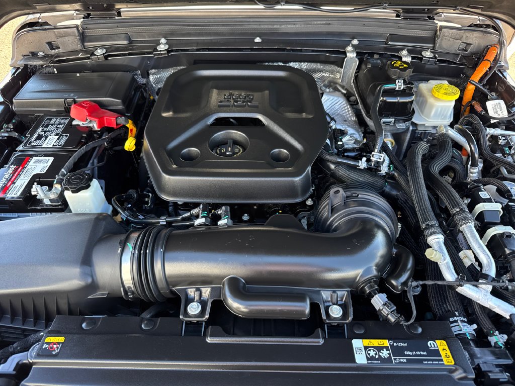 Used 2024 Gray Jeep Sport S 4xe image 11