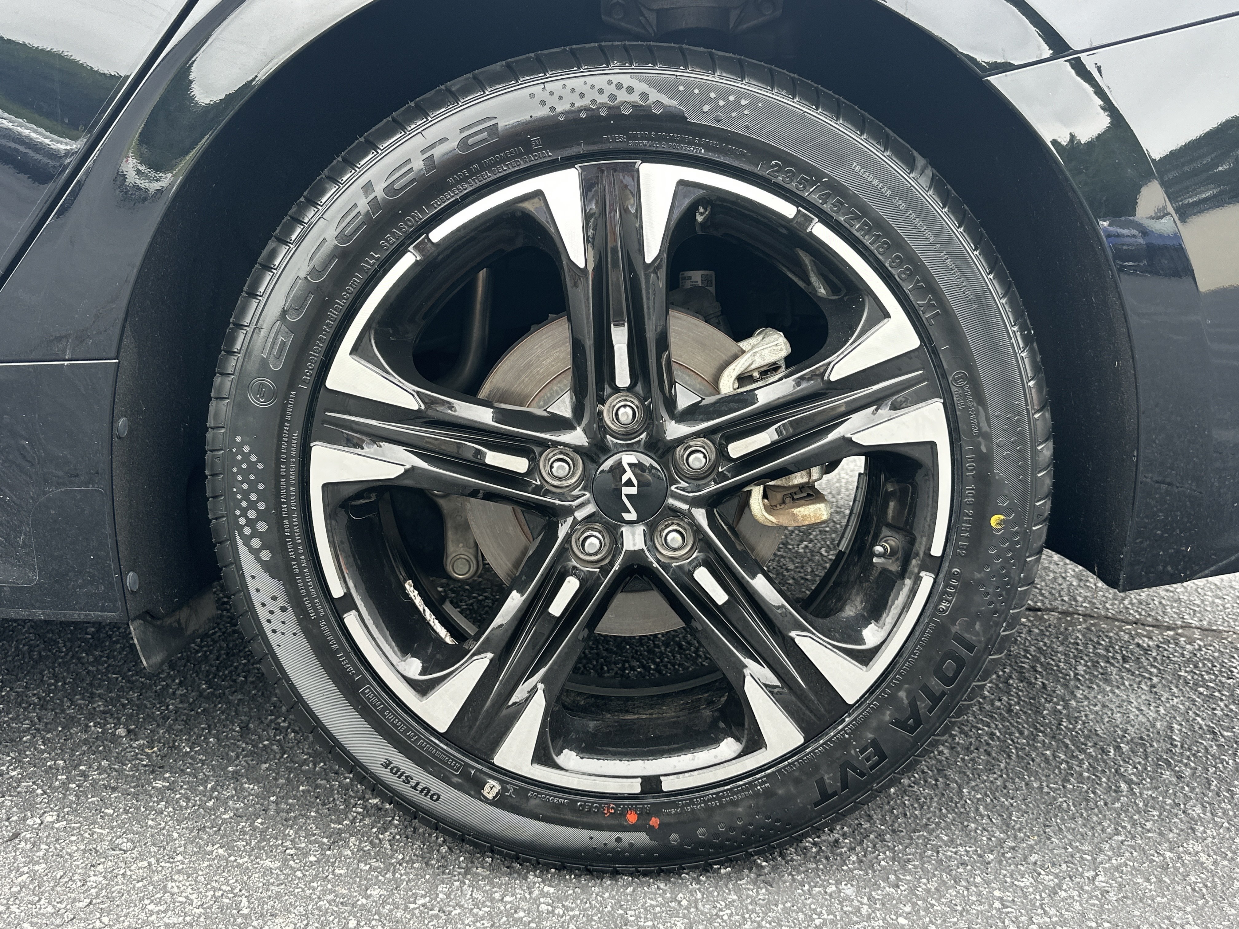 Used 2023 Ebony Black Kia GT-Line image 19