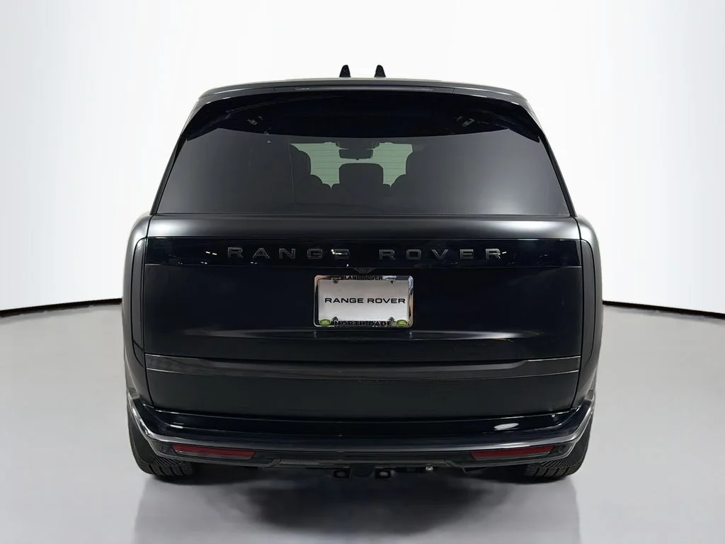 New 2026 Obsidian Black Satin Land Rover SE image 6