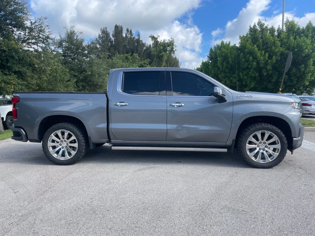 Certified Used 2022 Satin Steel Metallic Chevrolet High Country image 4