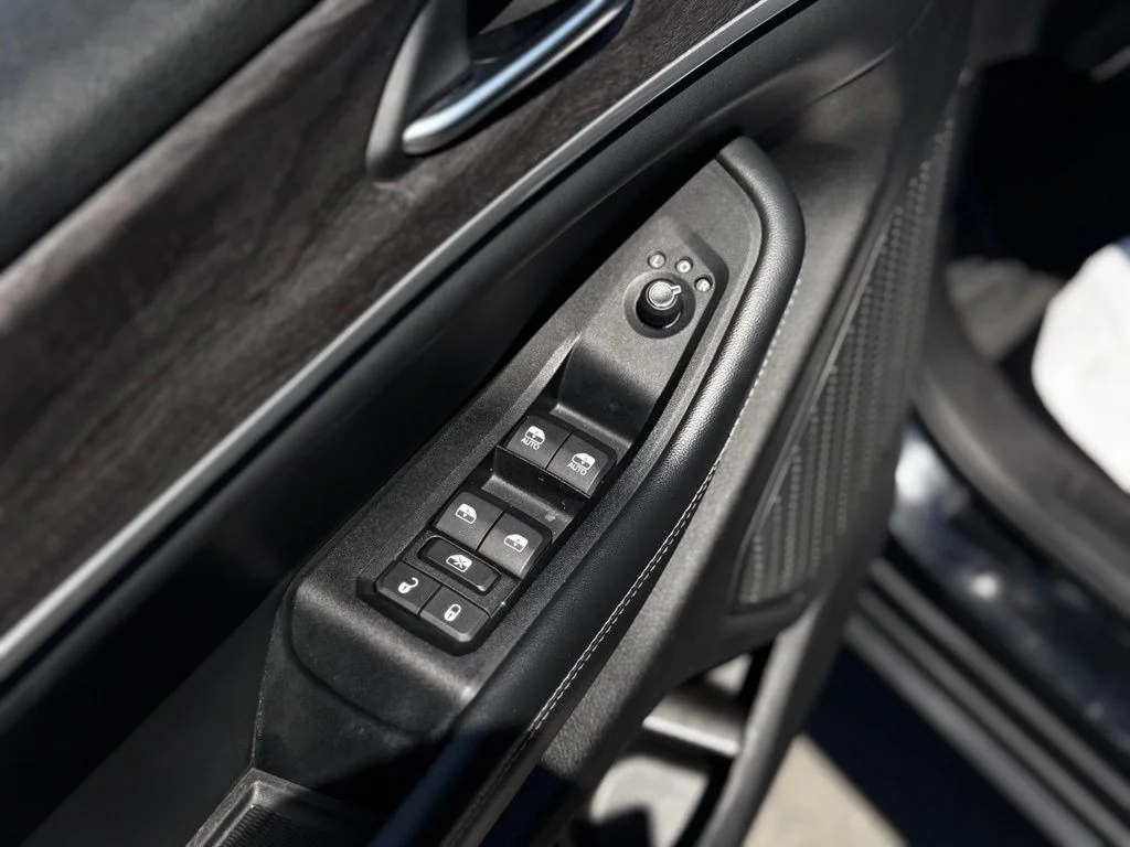 Used 2023 Black Jeep Limited image 26
