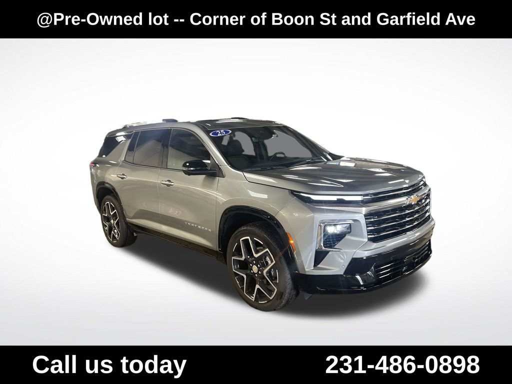 Used 2025 Gray Chevrolet High Country image 7