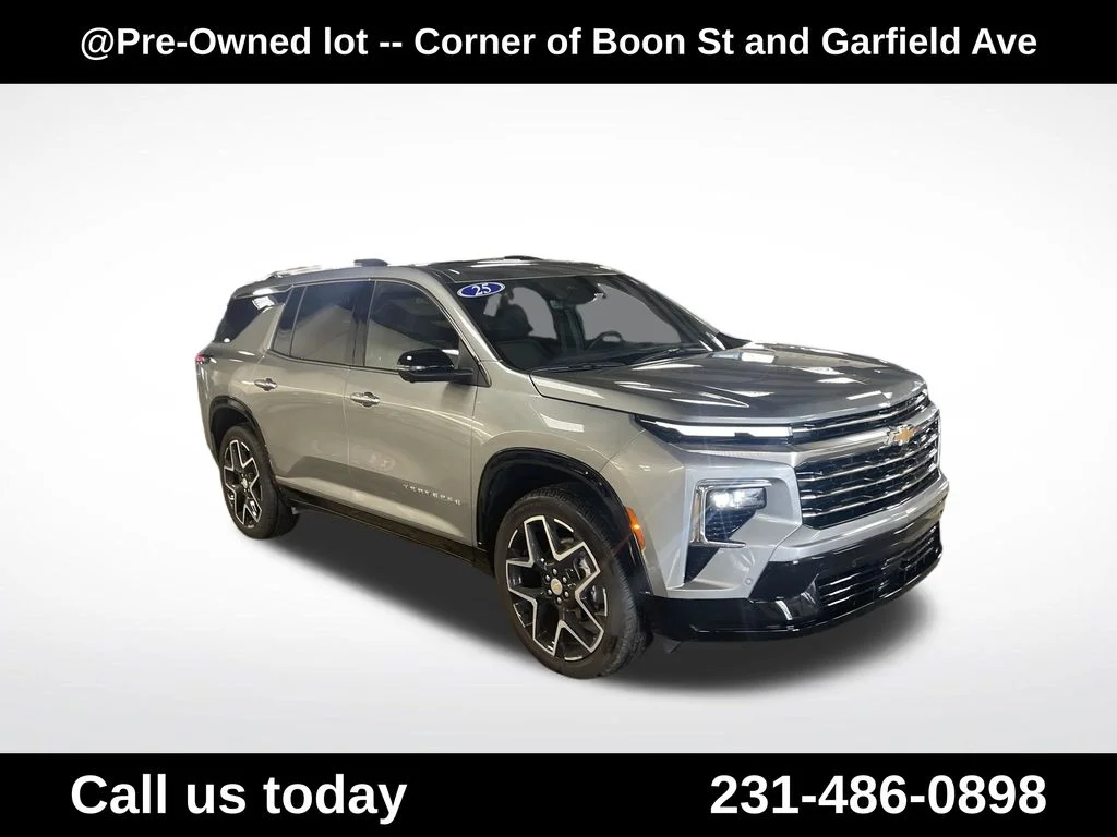 Used 2025 Gray Chevrolet High Country image 7