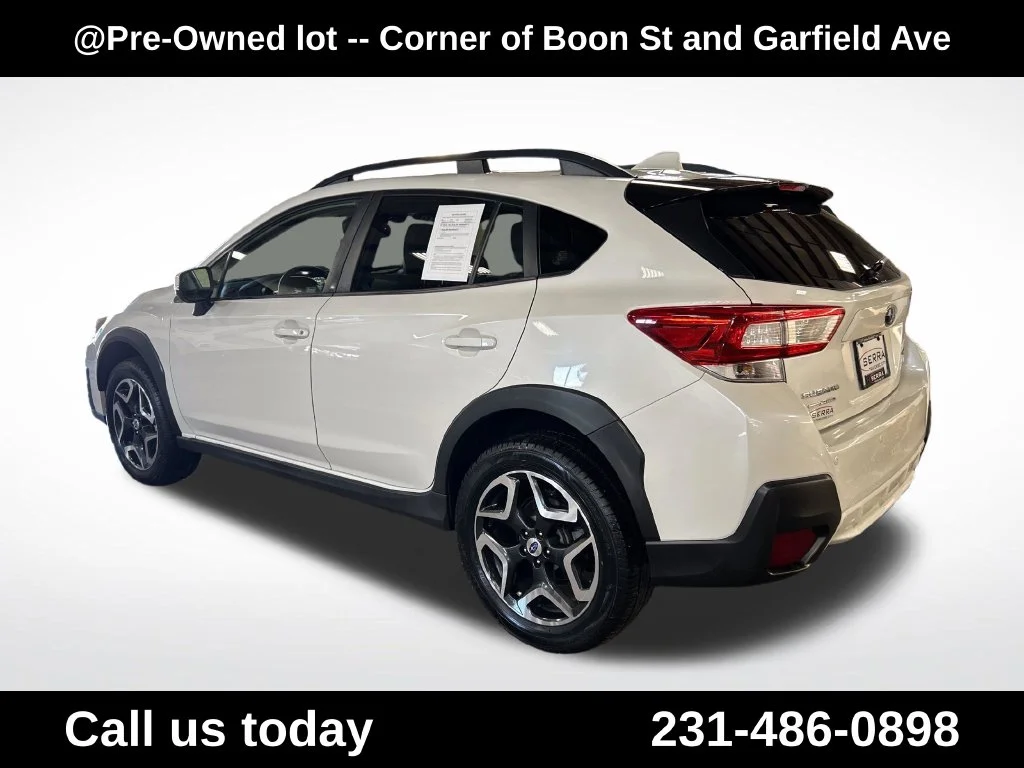 Used 2018 White Subaru 2.0i Limited image 3
