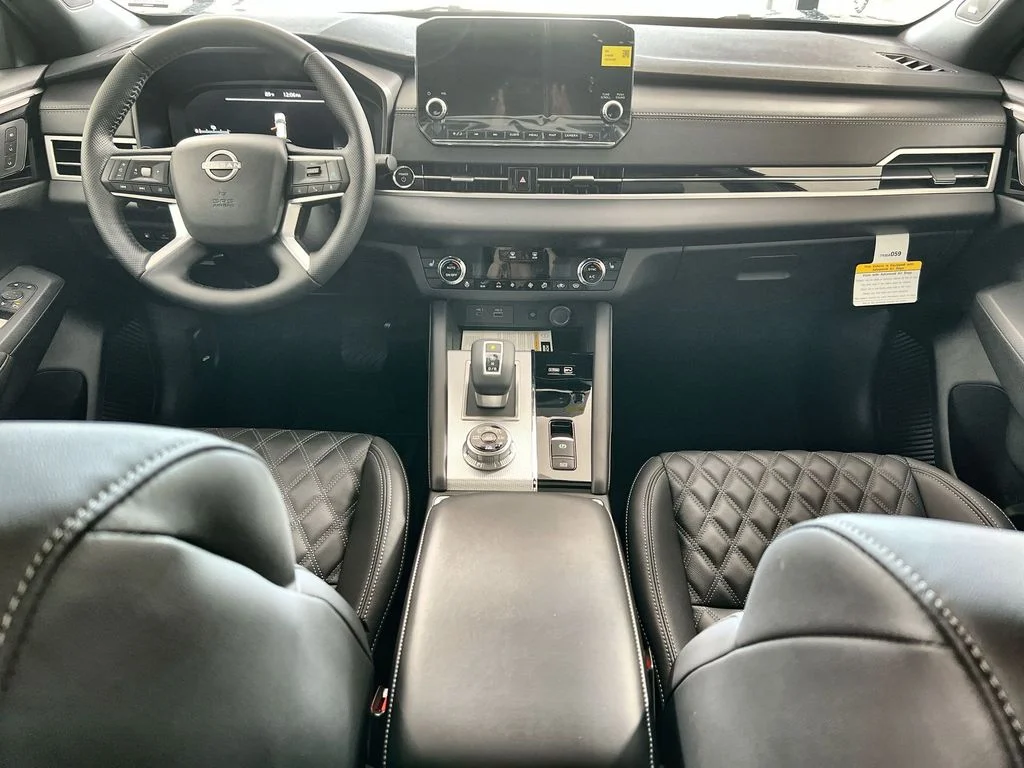New 2026 Black Nissan Platinum image 23