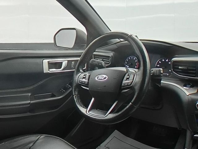 Used 2020 White Ford XLT image 35