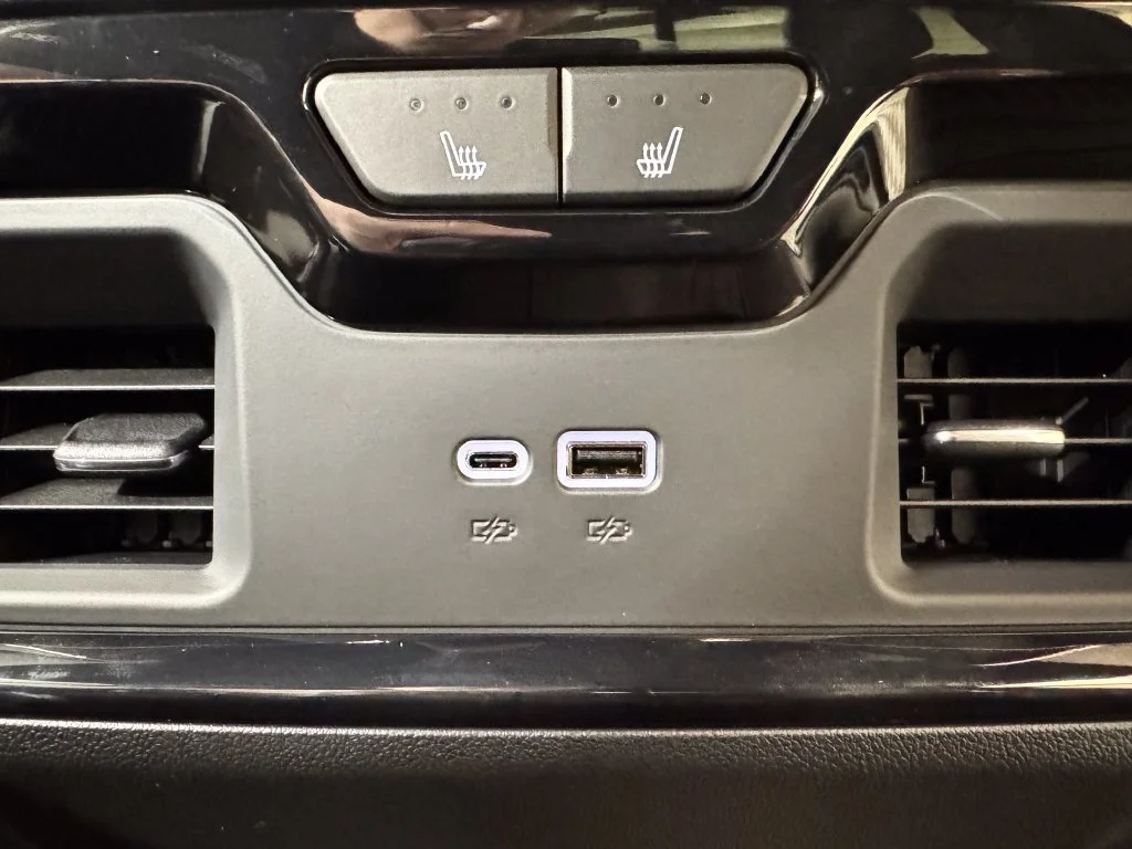 2026 GMC Sierra 3500HD AT4 - Photo 13