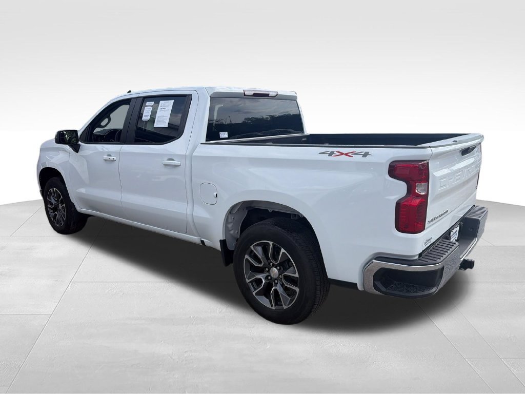 Used 2024 White Chevrolet LT image 3