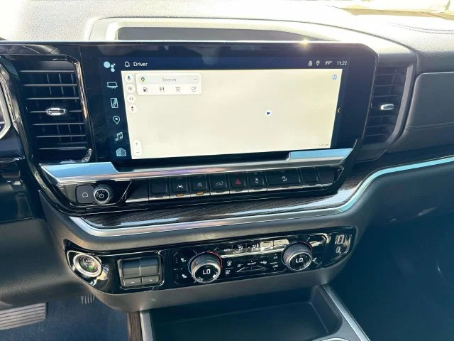 Used 2023 White Chevrolet RST image 43