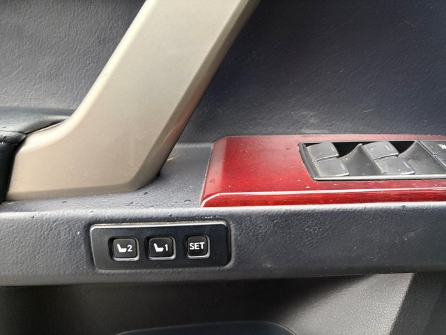 Used 2018 Gray Lexus 460 image 26