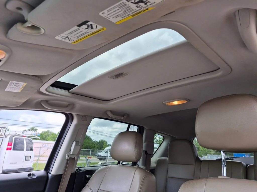 Used 2014 Black Jeep Latitude image 17