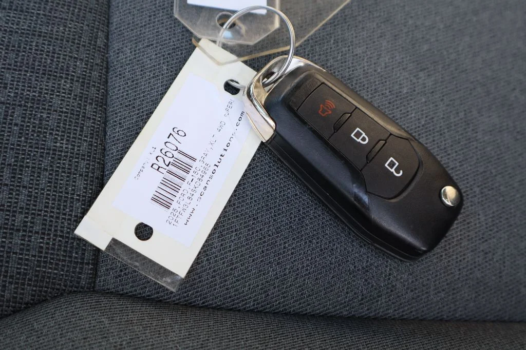Used 2025 Gray Ford XLT image 31