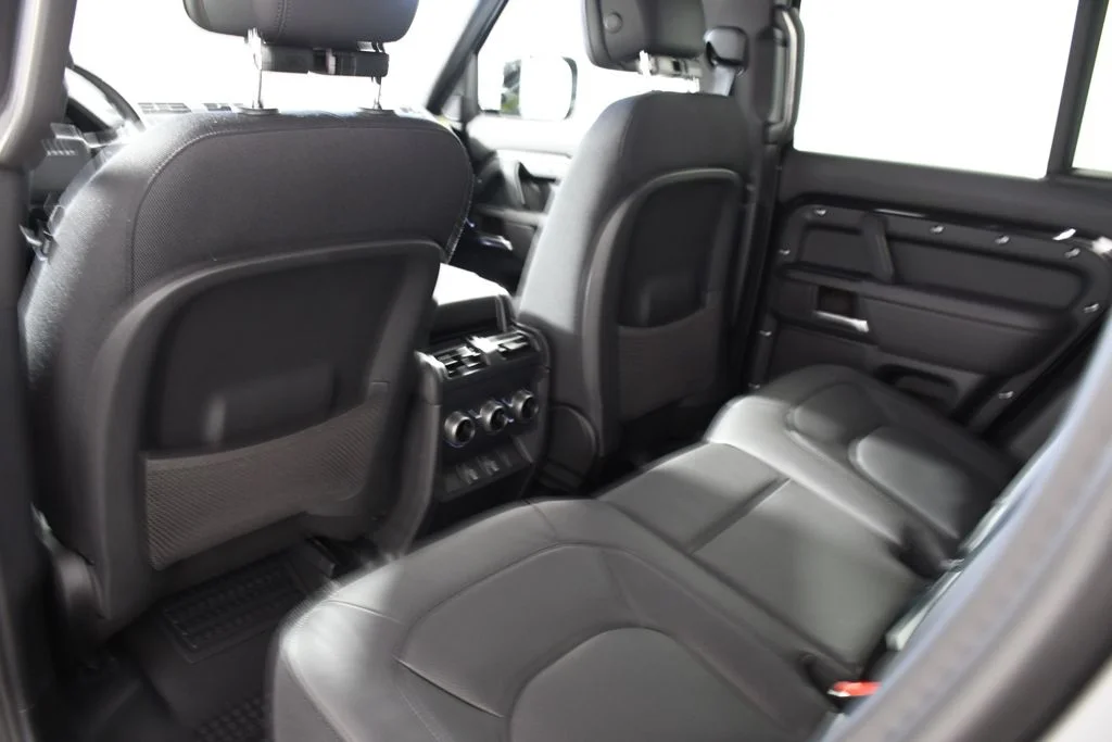 New 2026 Santorini Blk Land Rover X image 27