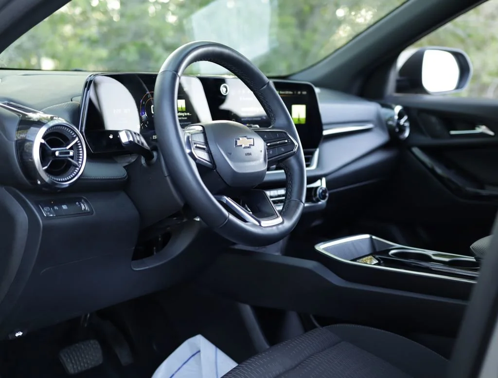 2025 Chevrolet Equinox LT - Photo 9