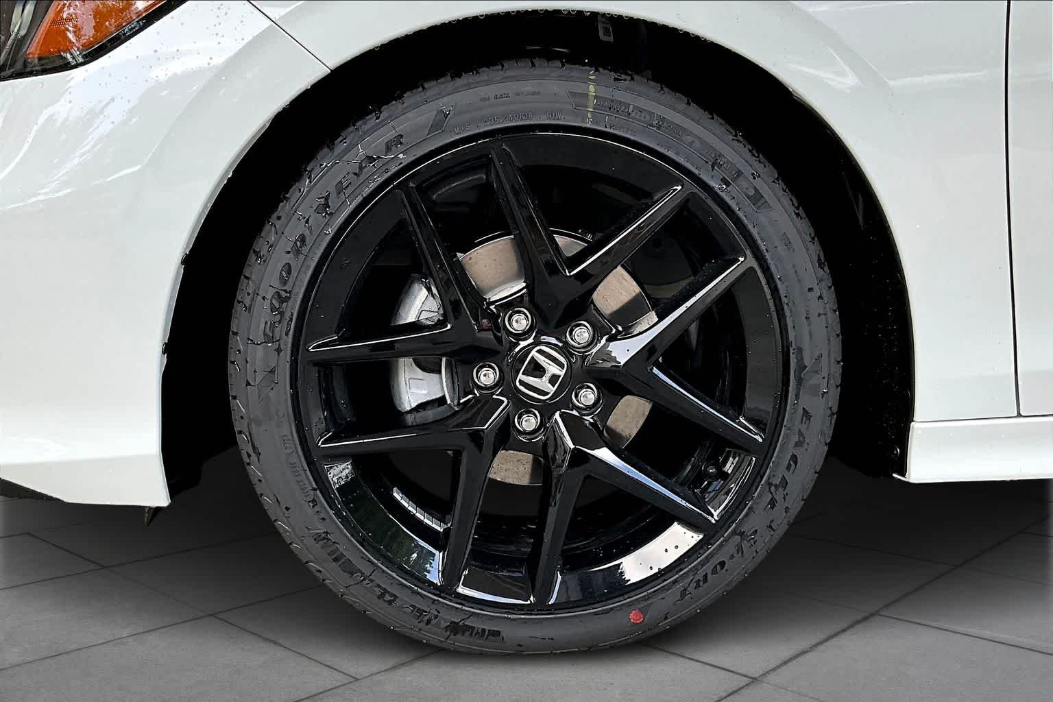 New 2026 Platinum White Pearl Honda 2WD SPORT image 9