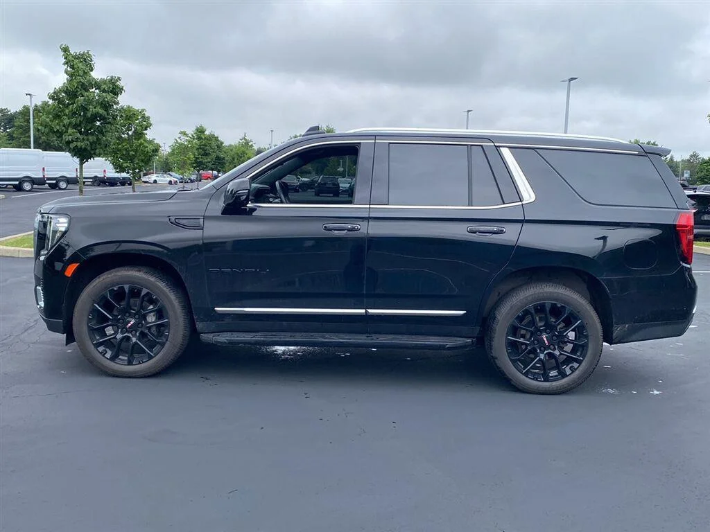 Used 2023 Onyx Black GMC Denali image 10