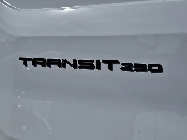 New 2026 Oxford White Ford Base image 5