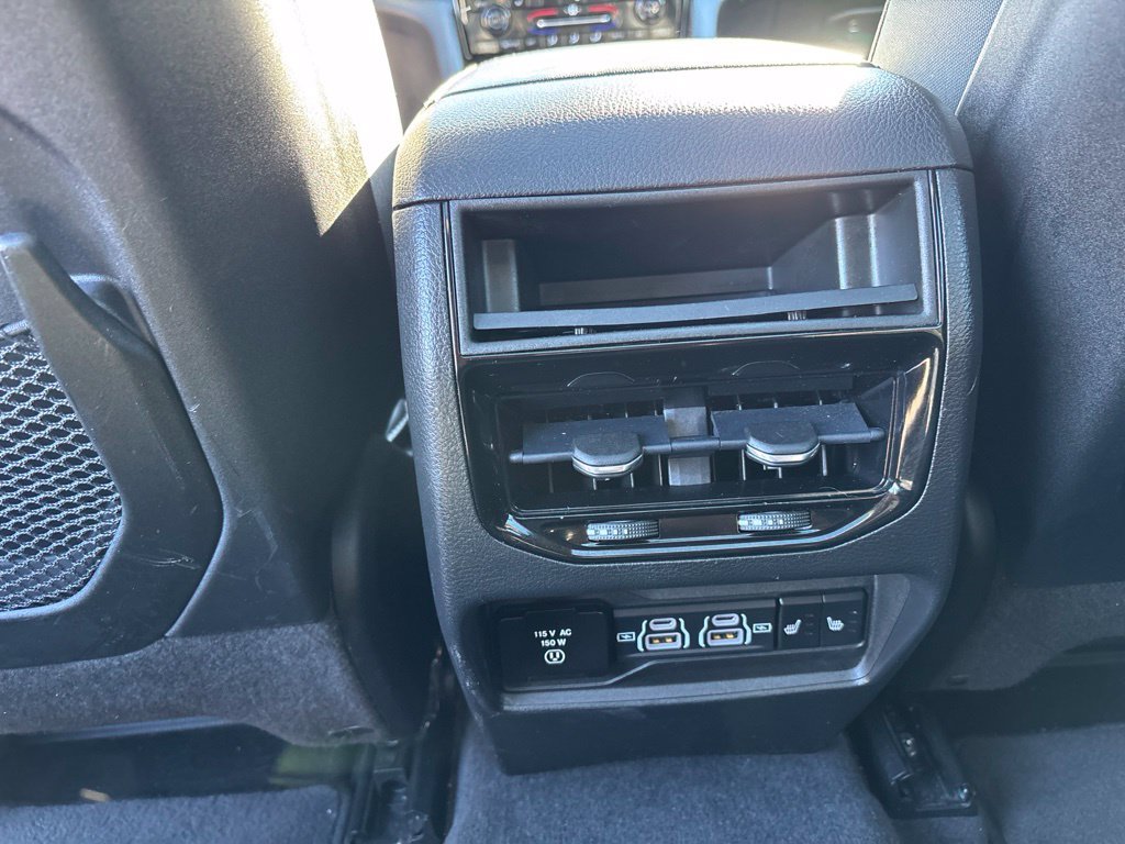 Used 2022 White Jeep Limited image 21
