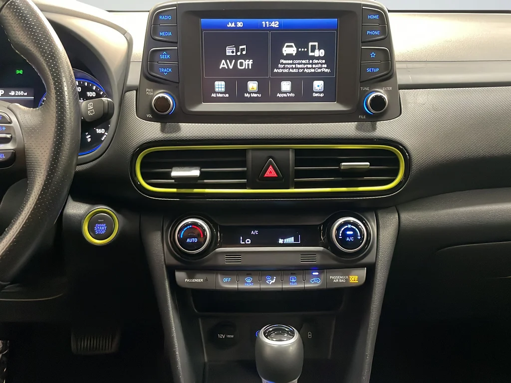 Used 2018 Green Hyundai Limited image 20