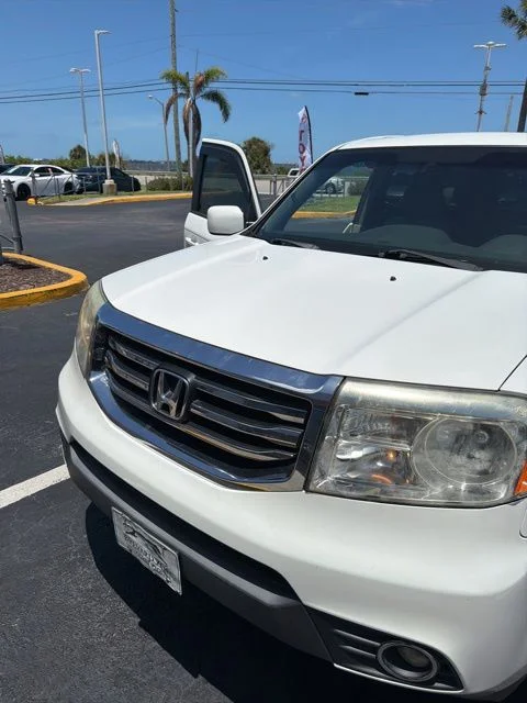 Used 2014 White Honda EX-L image 2