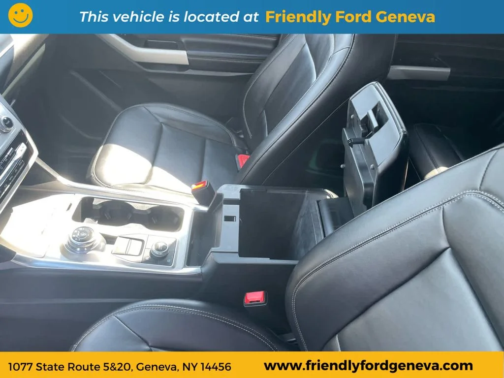 Used 2024 Blue Ford XLT image 30