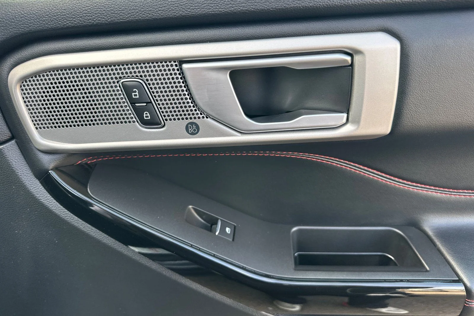 Used 2023 Gray Metallic Ford ST-Line image 19