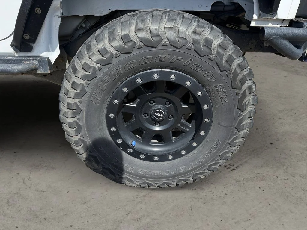 Used 2018 White Jeep Unlimited Rubicon image 10