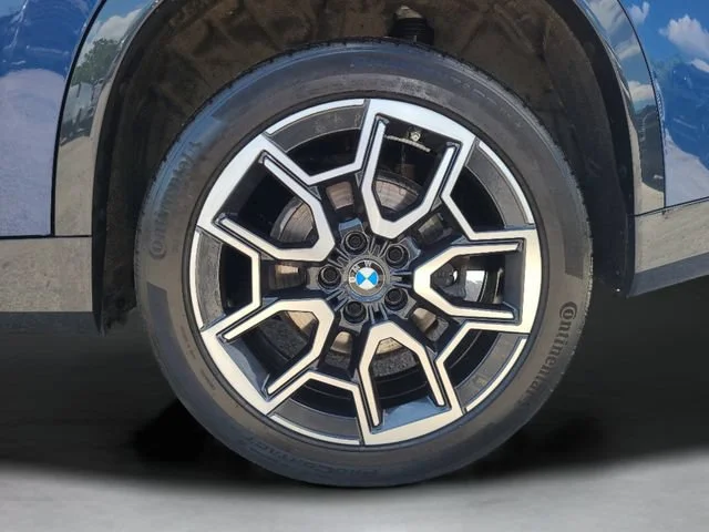 Used 2023 Blue BMW xDrive28i image 36