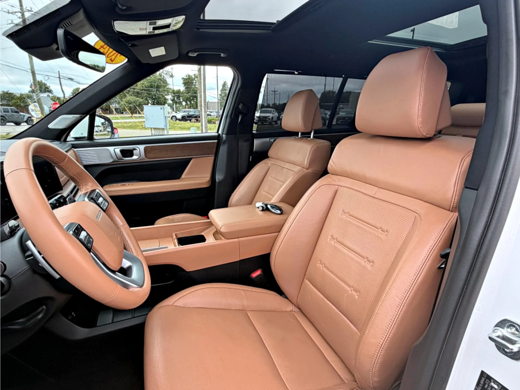 Used 2024 Serenity White Hyundai Limited image 21