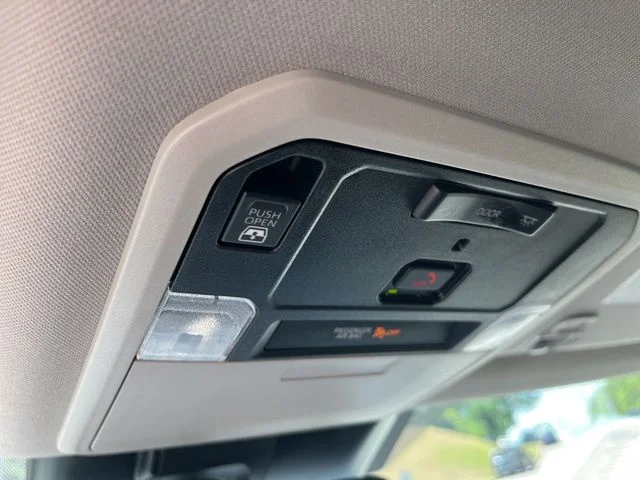 2024 Toyota Tundra Limited - Photo 30