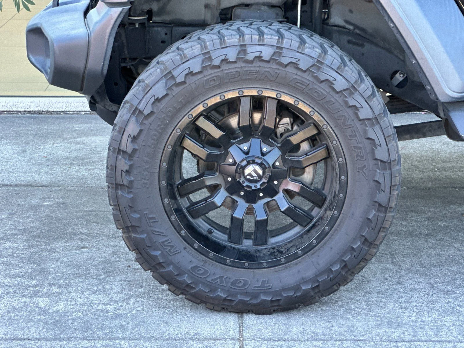 Used 2019 Black Clearcoat Jeep Unlimited Sport image 24