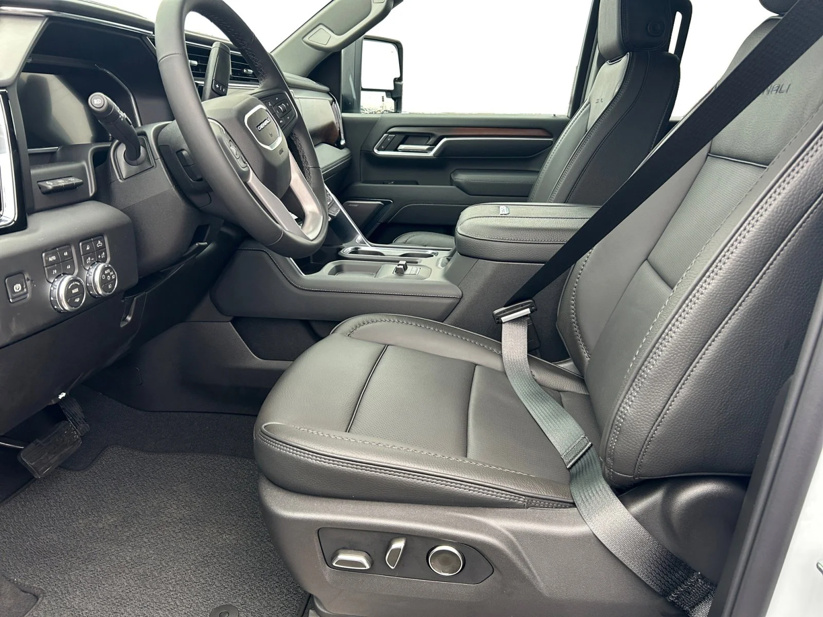 New 2026 Glacier White Tricoat GMC Denali image 14