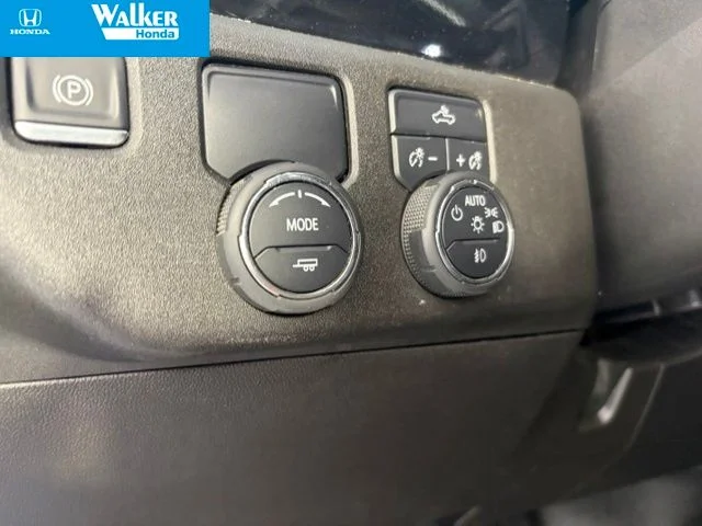 Used 2023 Blue Chevrolet RST image 21