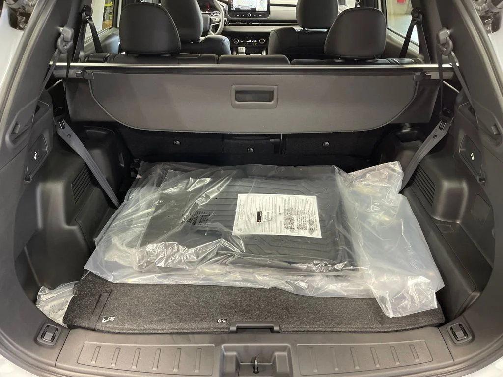 New 2026 White Diamond/Black Roof Mitsubishi TRAIL EDITION S-AWC image 37