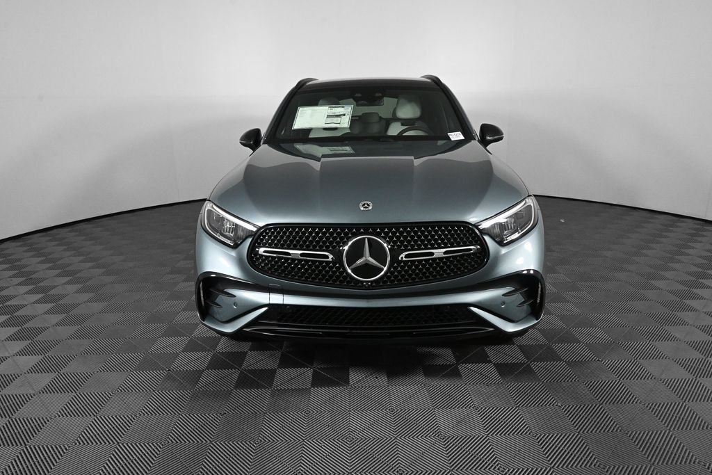 New 2026 Verde Silver Metallic Mercedes-Benz GLC 300 image 34