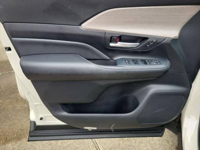 Certified Used 2024 COASTAL CREAM Toyota  image 12